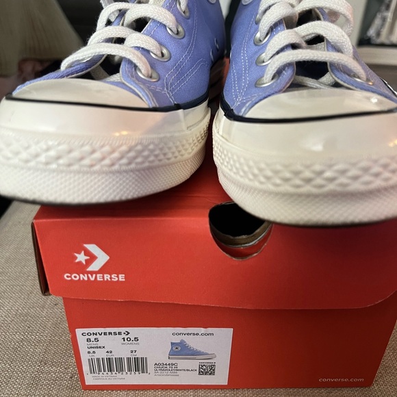 Converse unisex Lavender High-Top Sneakers in original box - Picture 4 of 5